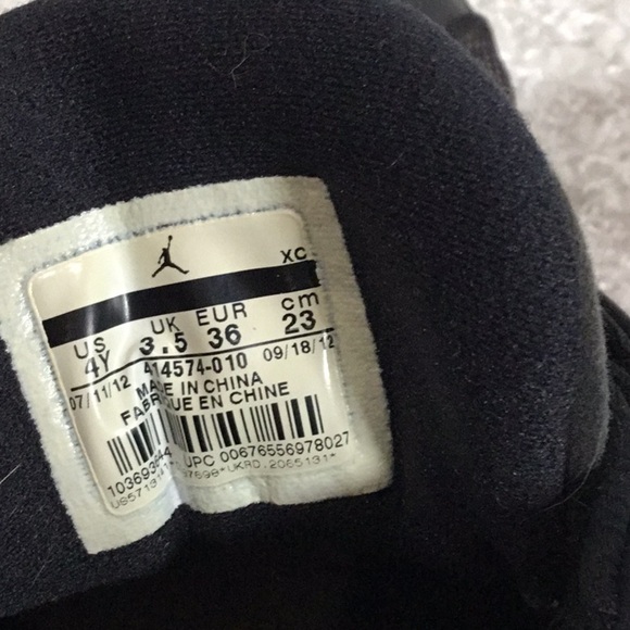 Air Jordan Retro 13 Black and Red Basketball Sneakers 4 (Big Boy) - Picture 5 of 10